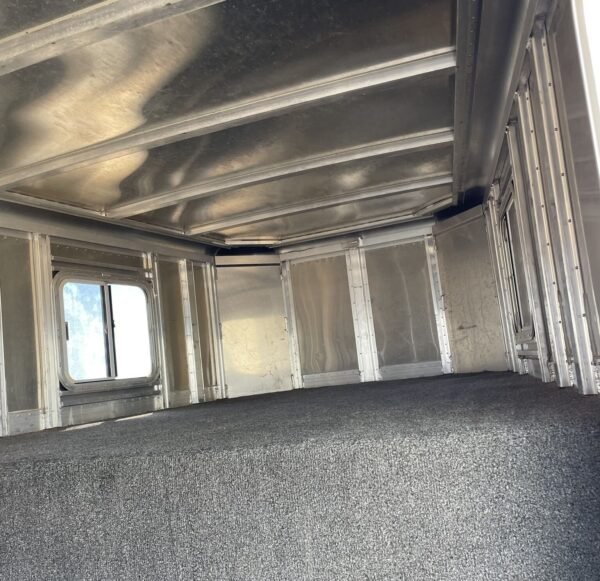 Used 2010 Featherlite 24FT Stock Combo – 2 Compartments - Image 7