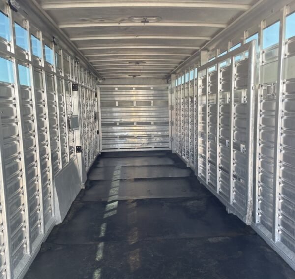 2013 Featherlite 30FT Stock Combo – 3 Compartments - Image 10