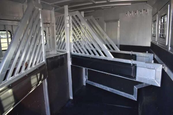 2003 Bloomer 8414LQ 4 Horse Trailer with 14′ Short Wall - Image 31