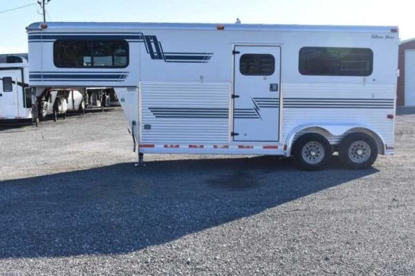 Used 1998 Silver Star 2HGN 2 Horse Trailer with 6′ Short Wall - Image 4