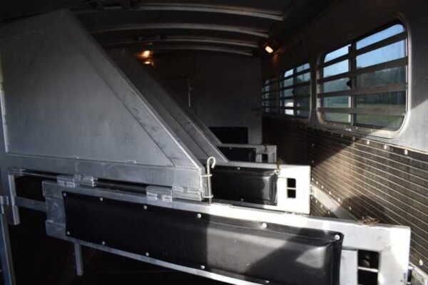 2006 Platinum 8410LQ 4 Horse Trailer with 9′ Short Wall - Image 24