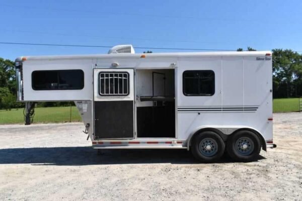 Used 2005 Silver Star 2HGNLQ 2 Horse Trailer with 4′ Short Wall - Image 5