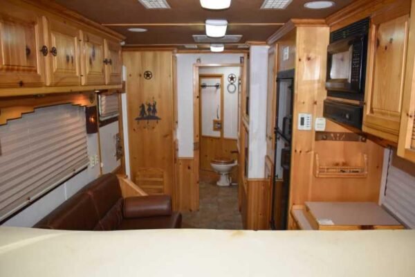 2003 Bloomer 8414LQ 4 Horse Trailer with 14′ Short Wall - Image 22