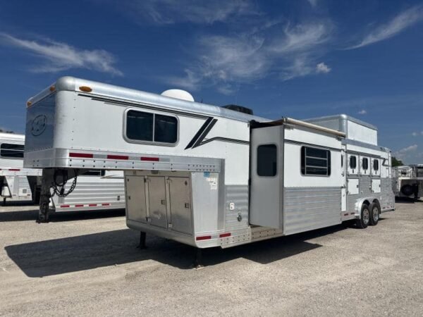 Four Horse Trailers