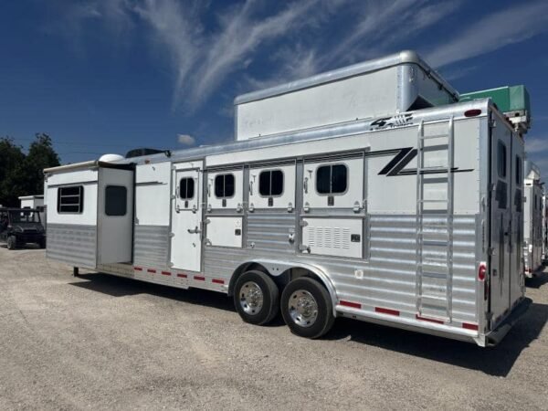 Four Horse Trailers