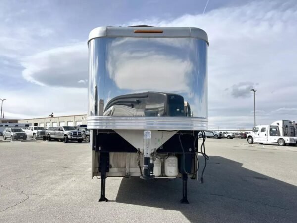 Used 2013 Bloomer 4 Horse 16′ LQ, 7’Slide, Air Ride, Pod, Mister/Water Sys  Air ride, HWH Slide, Integrated Pod - Image 27