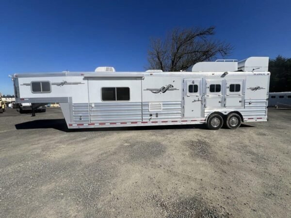 2009 Platinum Coach 3 H 16′ SW w/Outlaw Conversion - Image 5
